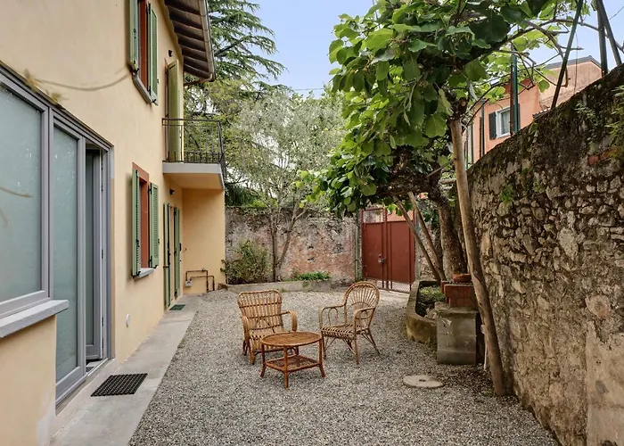 Casa Romantica Nyaraló Ispra